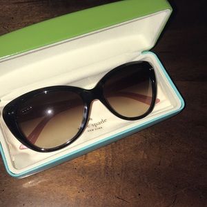 Kate Spade Sunglasses & Case